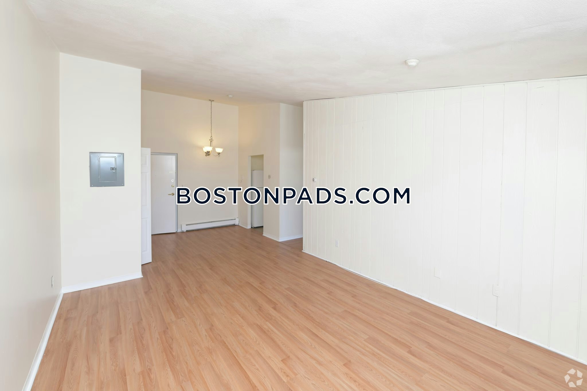 Weymouth Place Photo 17