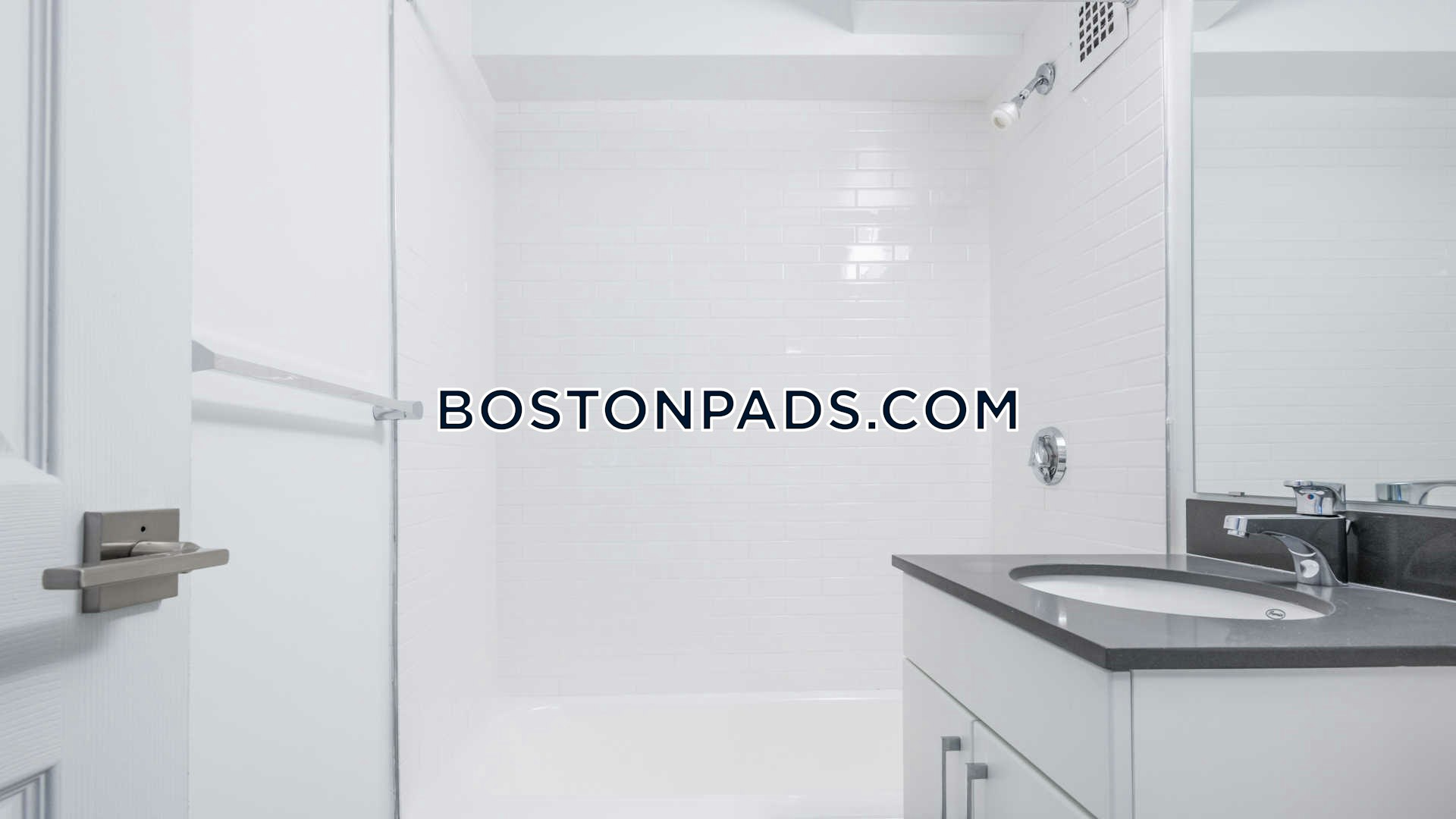 Emerson Place Apartments Photo 58