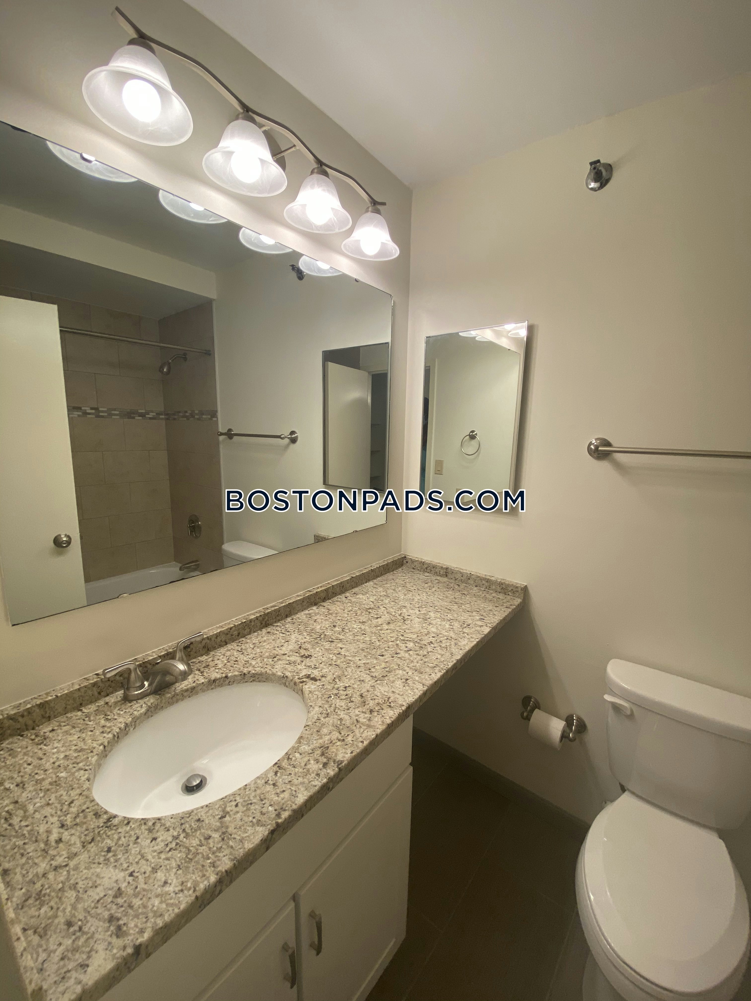 The Greenhouse Apartments Photo 24