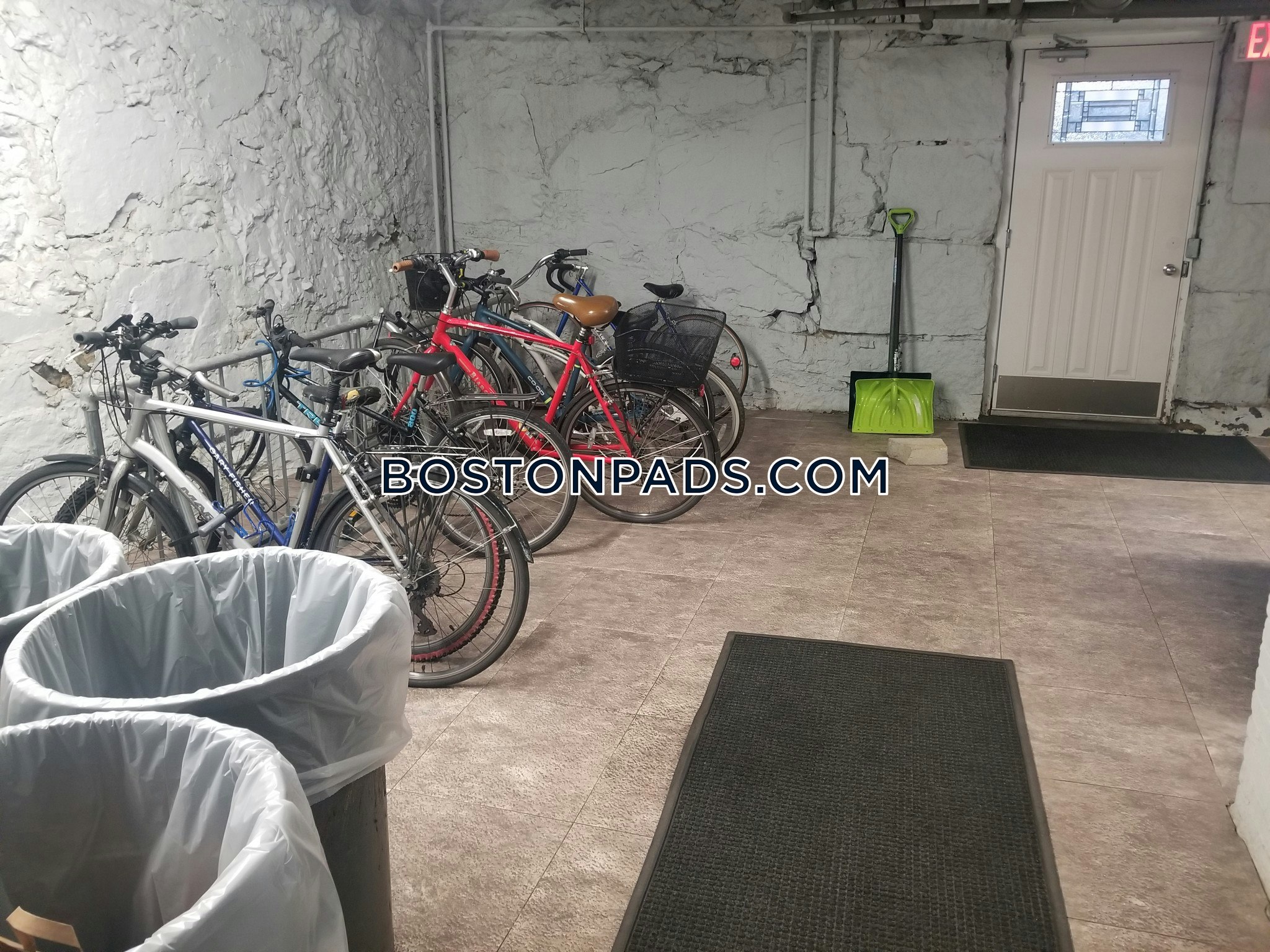 Princeton on Beacon St. Photo 42