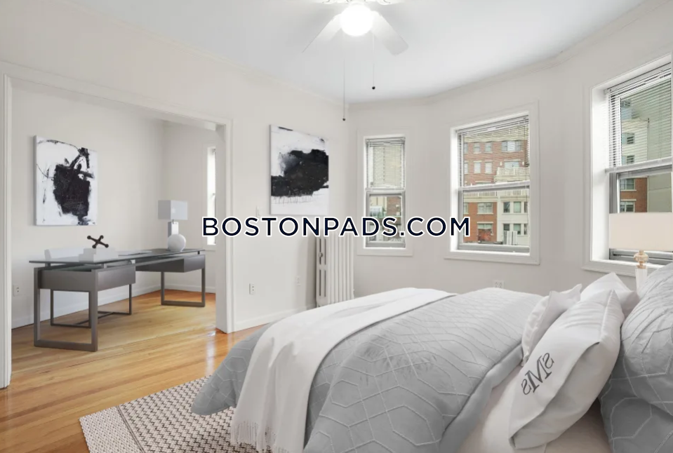 Burbank Apartments Photo 16