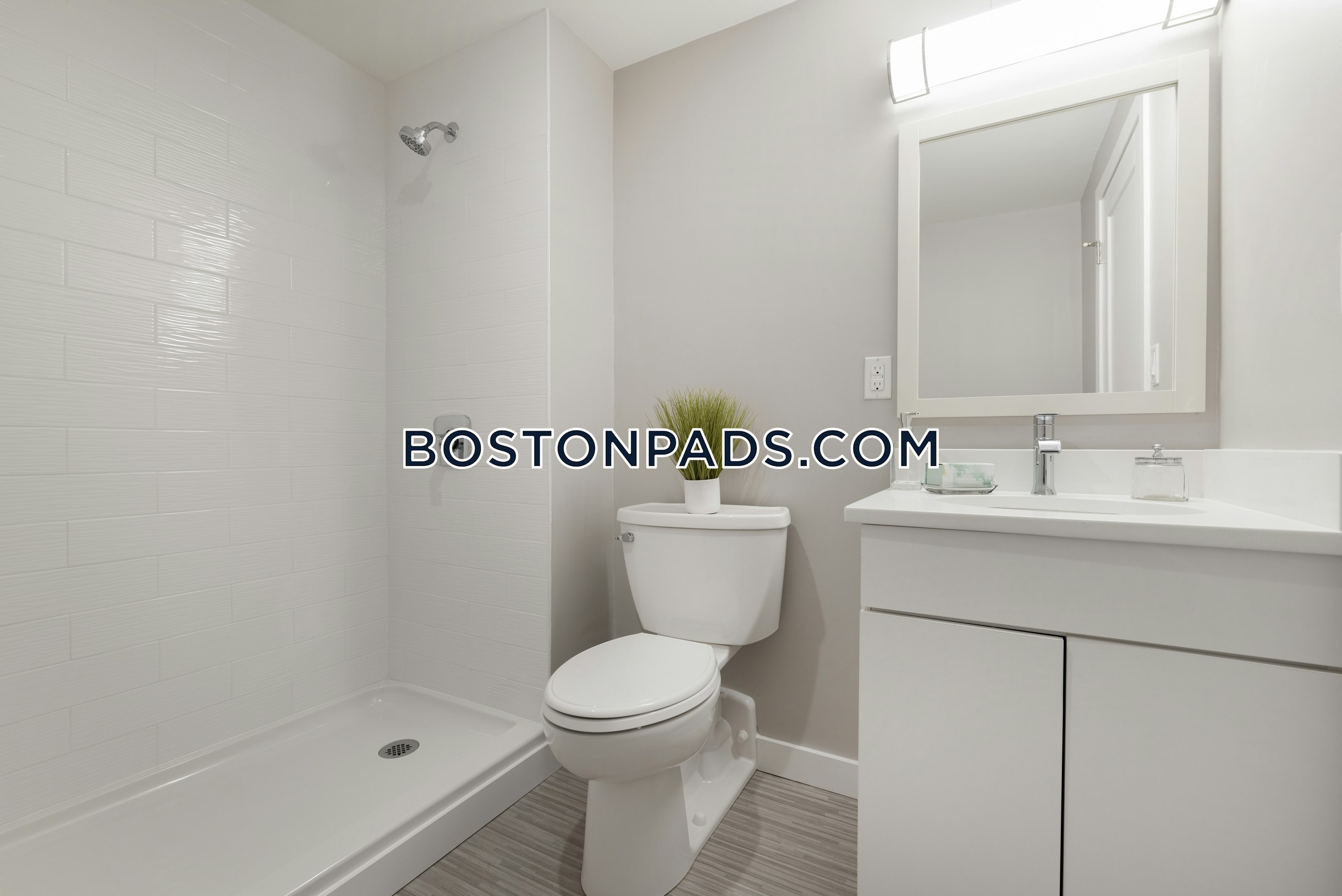 Village At Brookline Photo 44