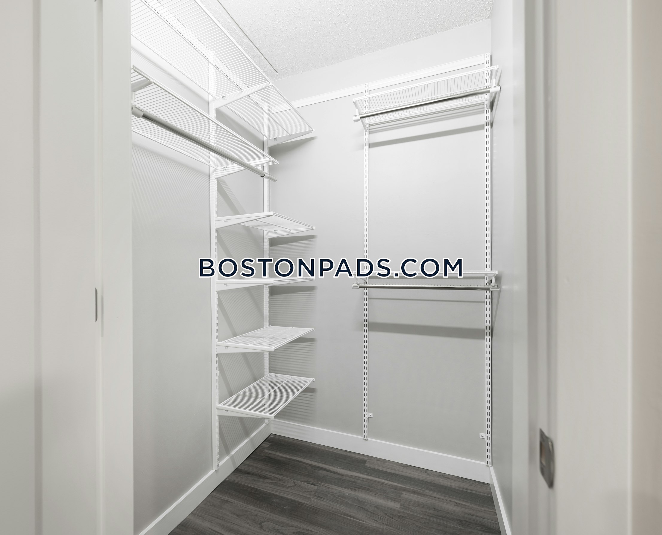 Village At Brookline Photo 42