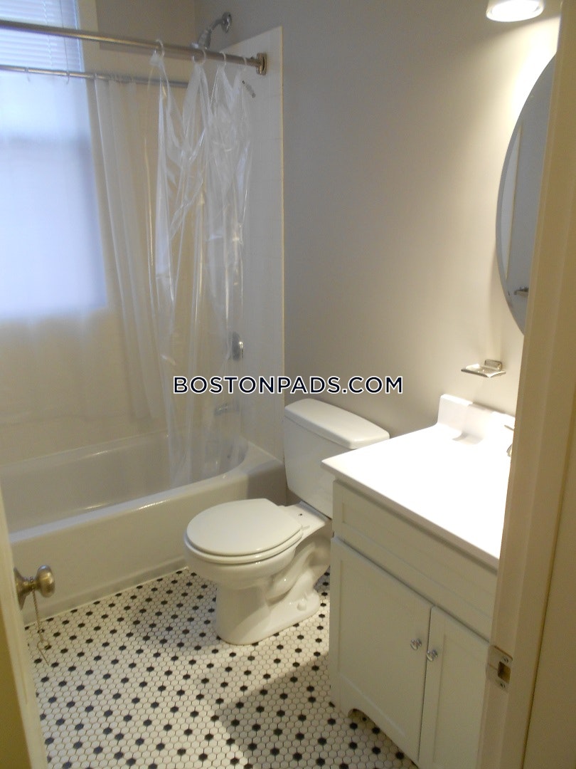 Burbank Apartments Photo 68