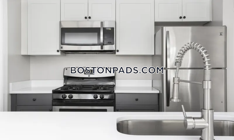 Pembroke Woods Photo 24