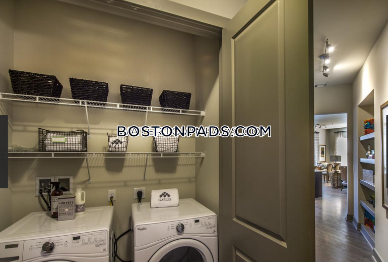 Gables Arsenal Street Photo 14