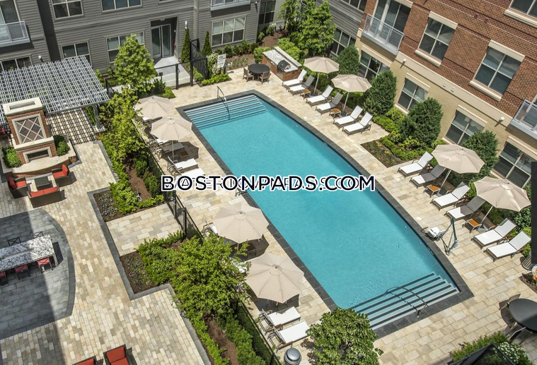 Gables Arsenal Street Photo 6