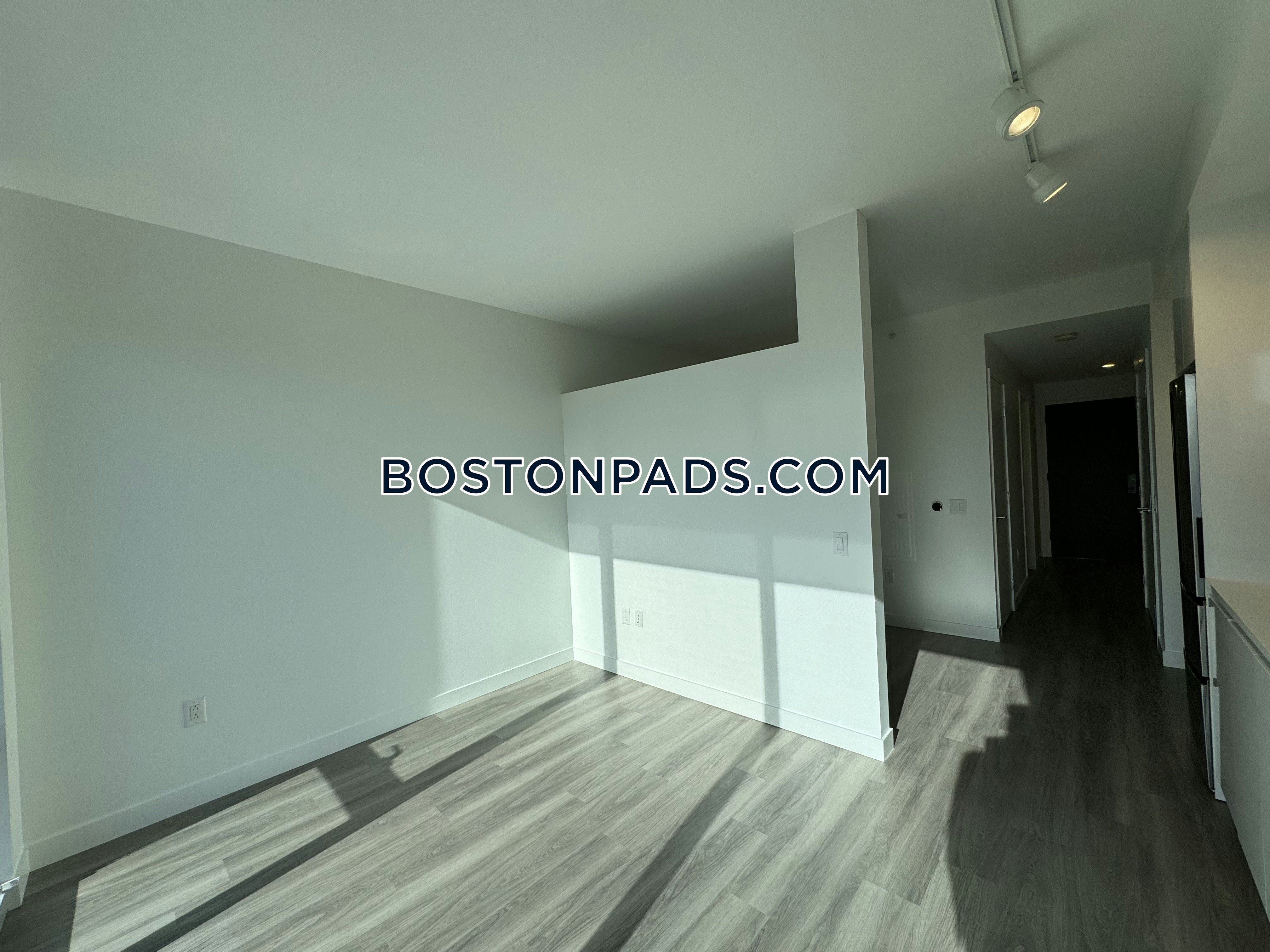 Hub 50 House Photo 15