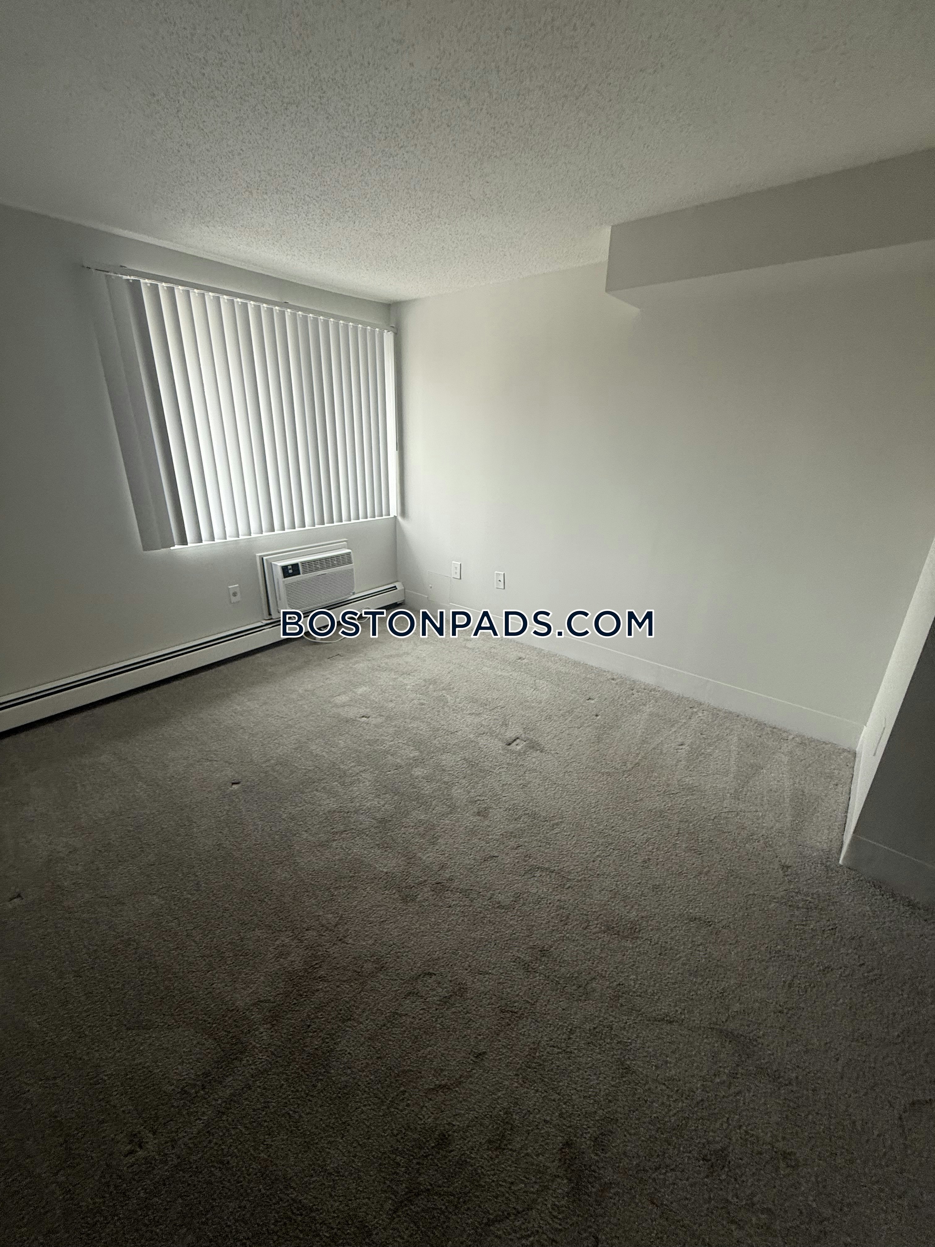 Kimball Court Photo 17