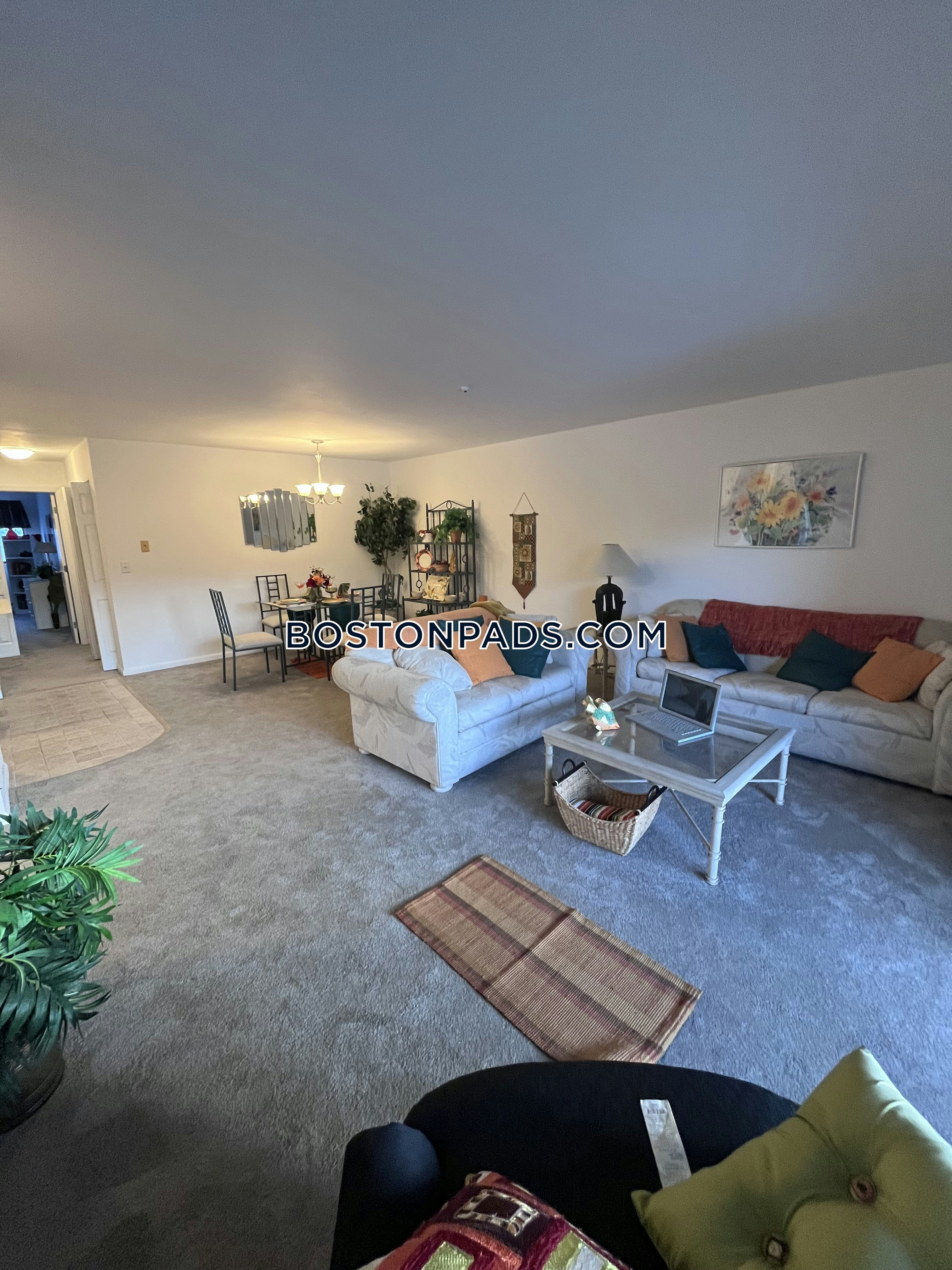 Presidential Estates Photo 21