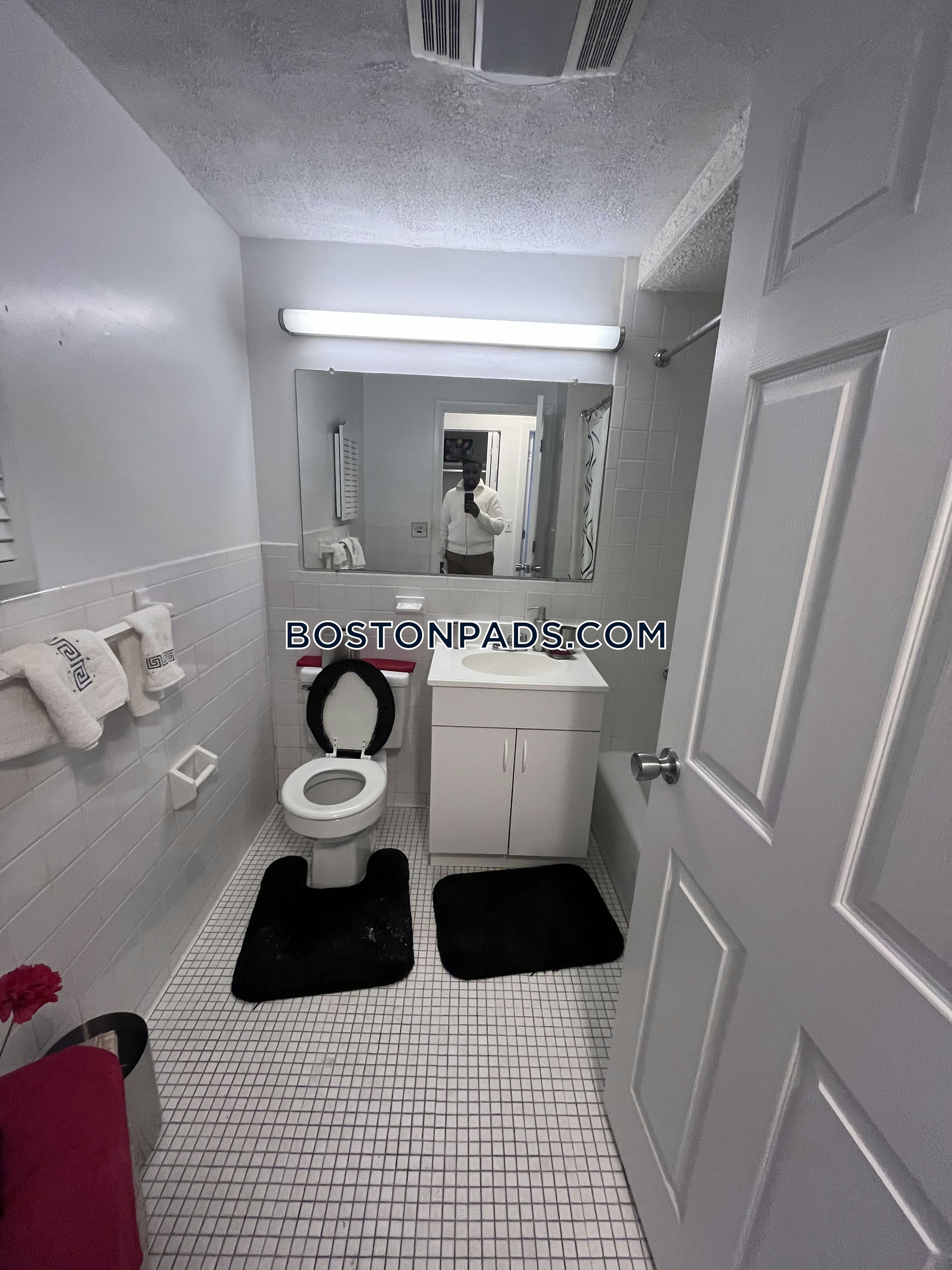 Presidential Estates Photo 14