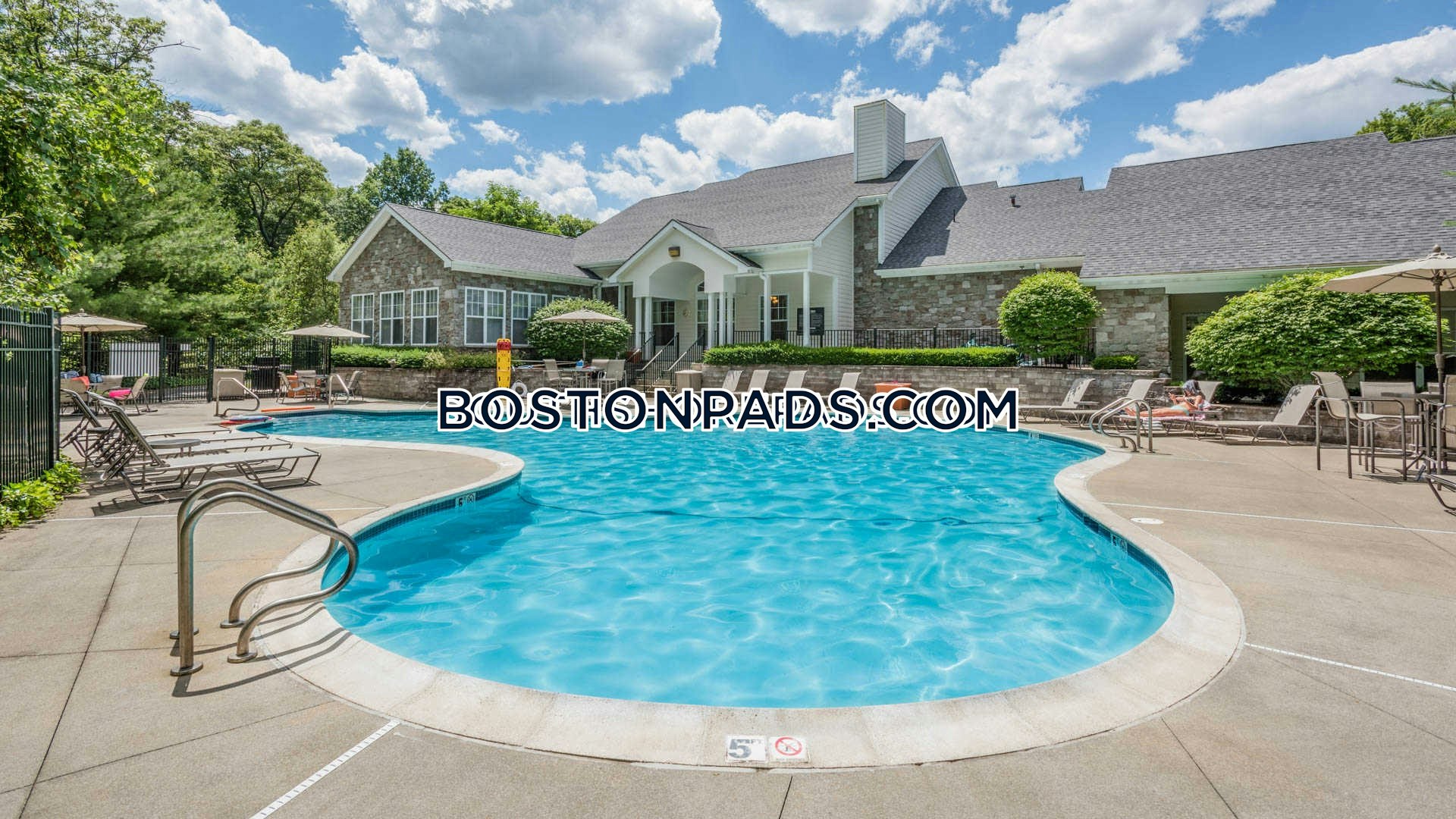 Liberty Park Apartments Photo 4