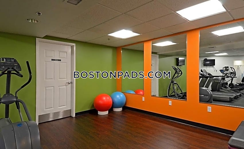 Munroe Place Photo 4