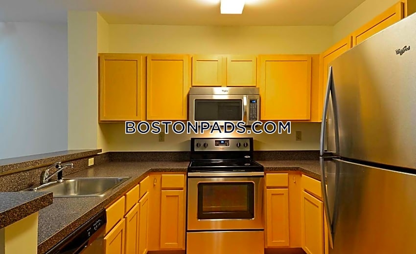 Munroe Place Photo 10