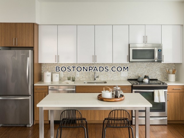 The Merc at Moody and Main Photo 13