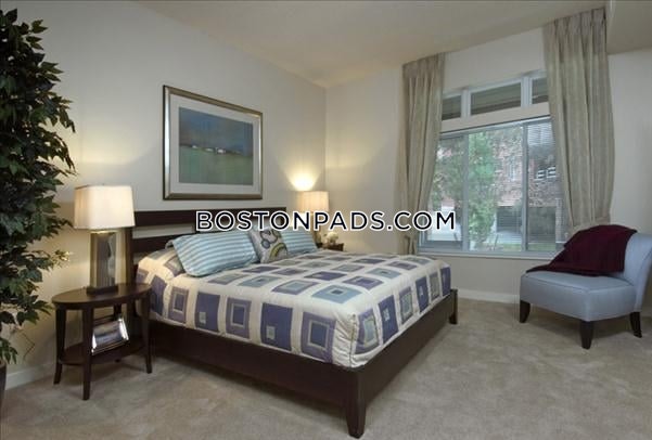 Watertown Square Apartments Photo 5