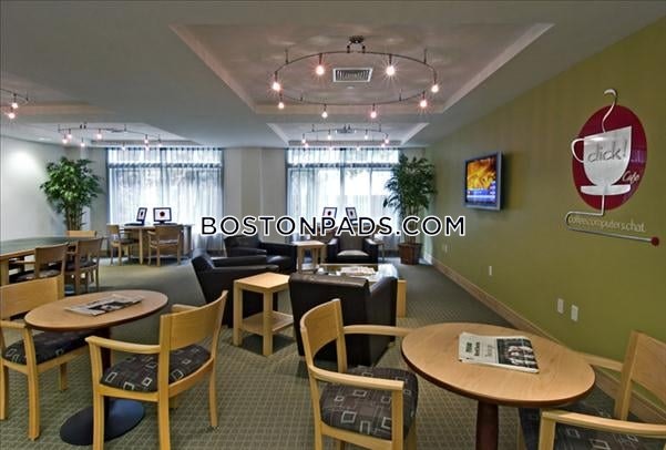 Watertown Square Apartments Photo 9