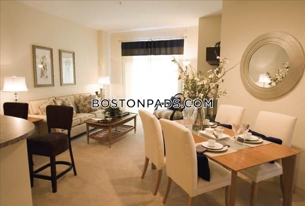 Longview Place Photo 7