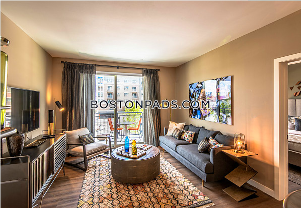 Portside at East Pier Photo 15