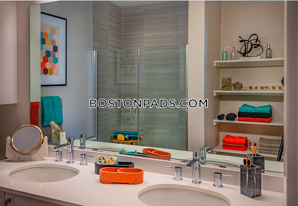 Portside at East Pier Photo 10