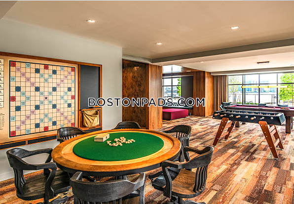 Portside at East Pier Photo 18