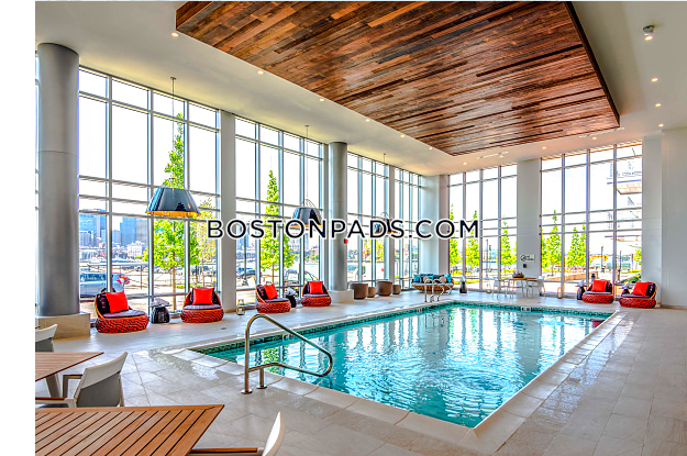 Portside at East Pier Photo 3