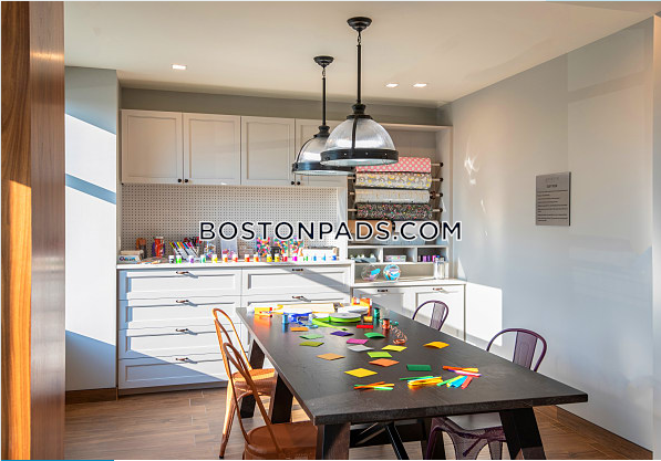 Portside at East Pier Photo 7