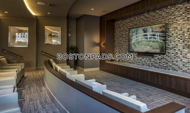 Gables Arsenal Street Photo 4