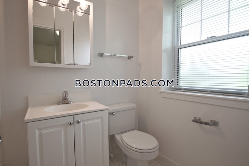 Hancock Village Townhomes Photo 22