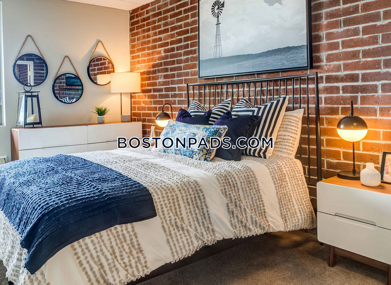 The Green at 9 and 90 Photo 6