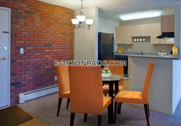 Weymouth Place Photo 20