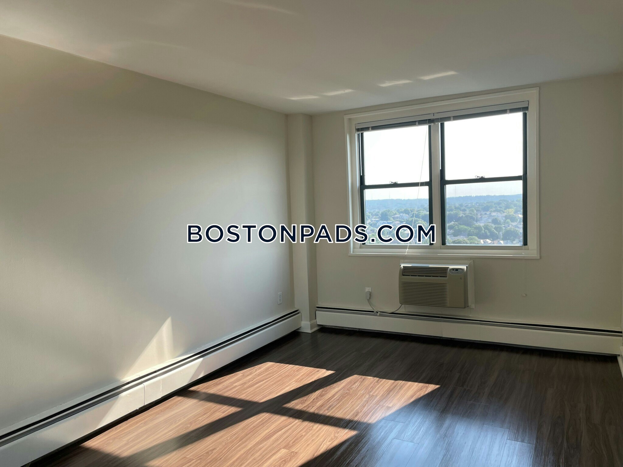 Parkside Place Photo 9