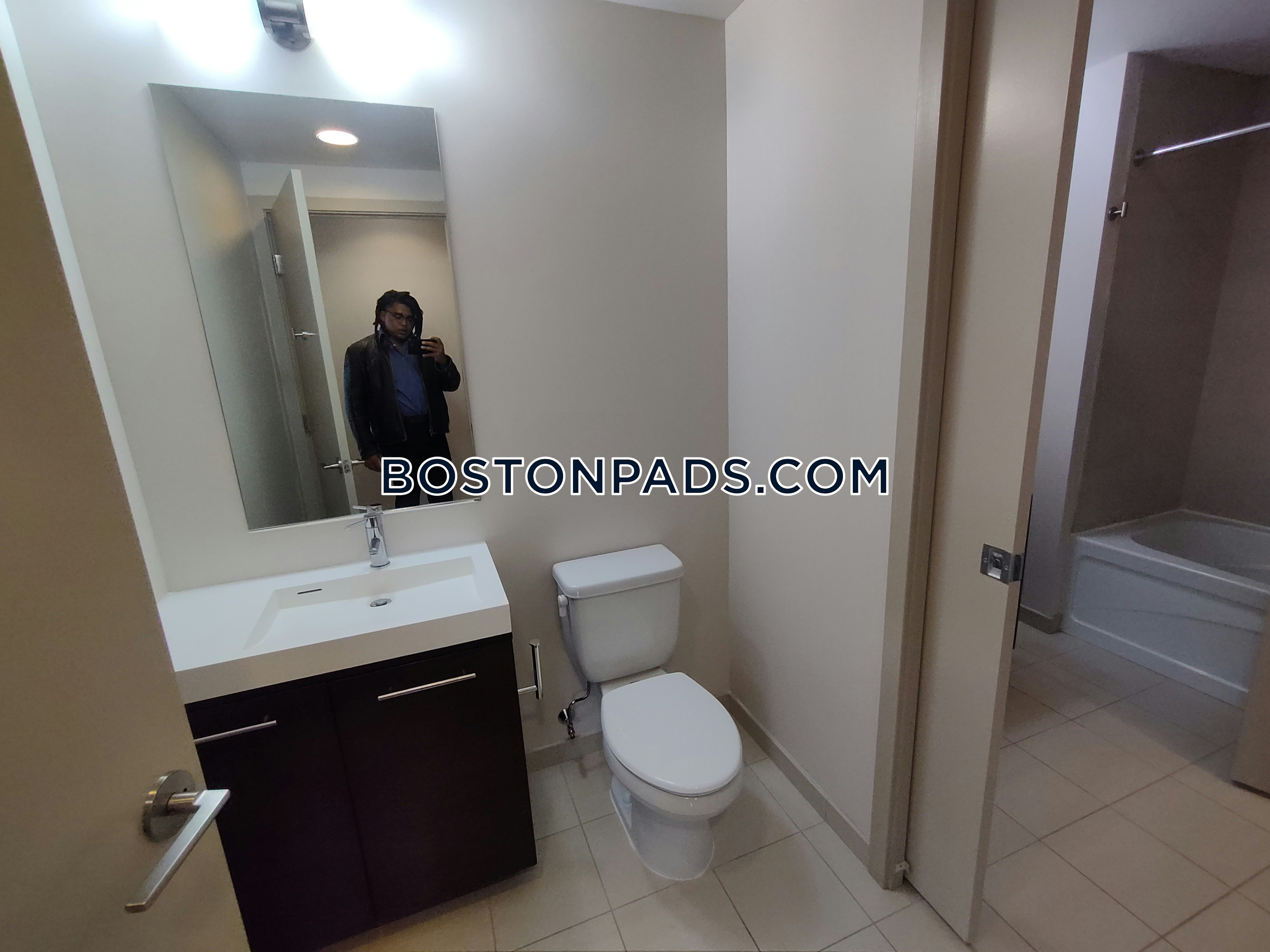 The Victor by Windsor Photo 53