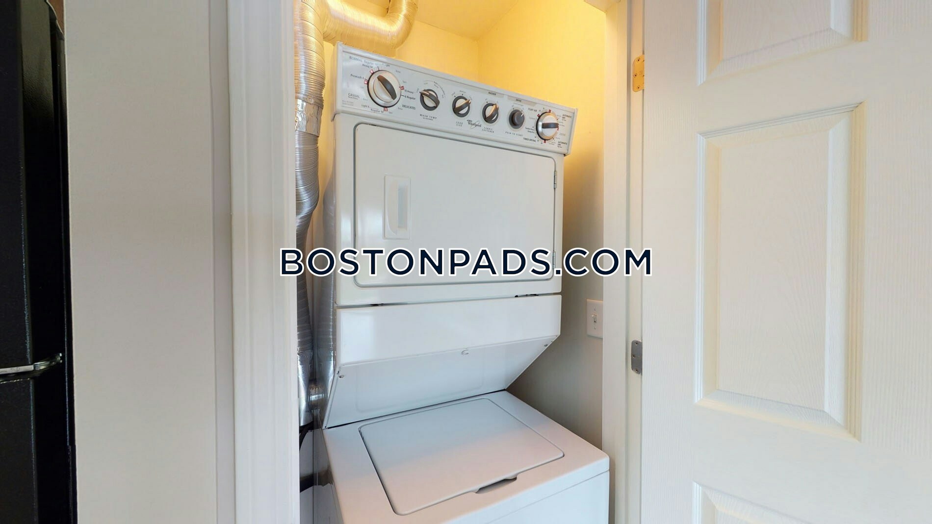 The Commons at Windsor Gardens Photo 58