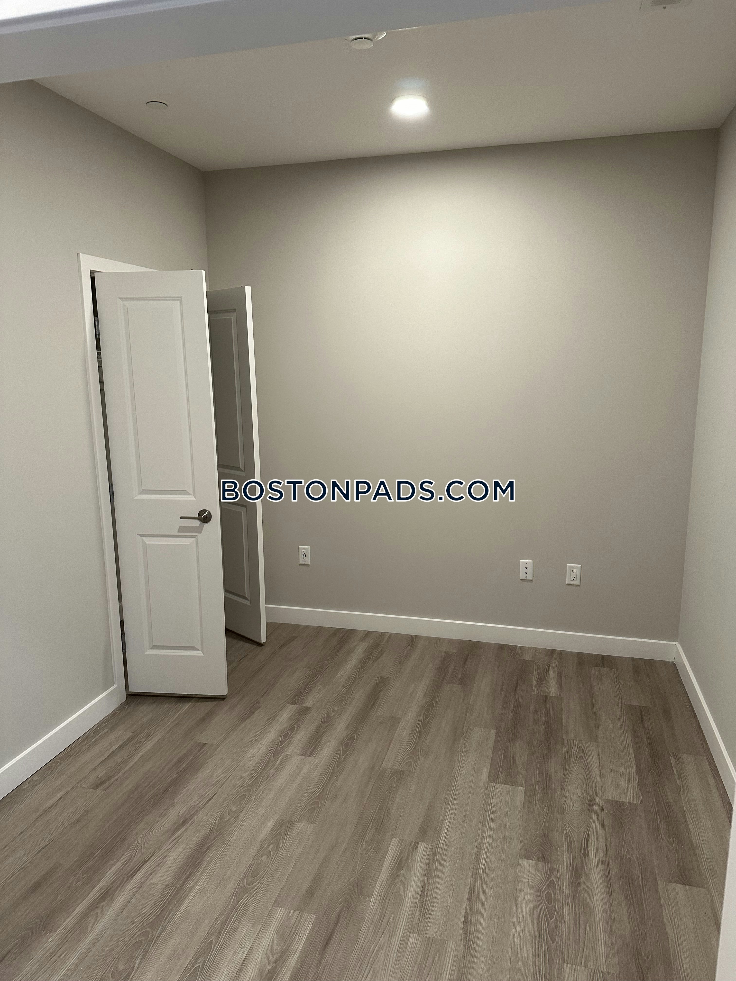 The Emery at Overlook Ridge Photo 42