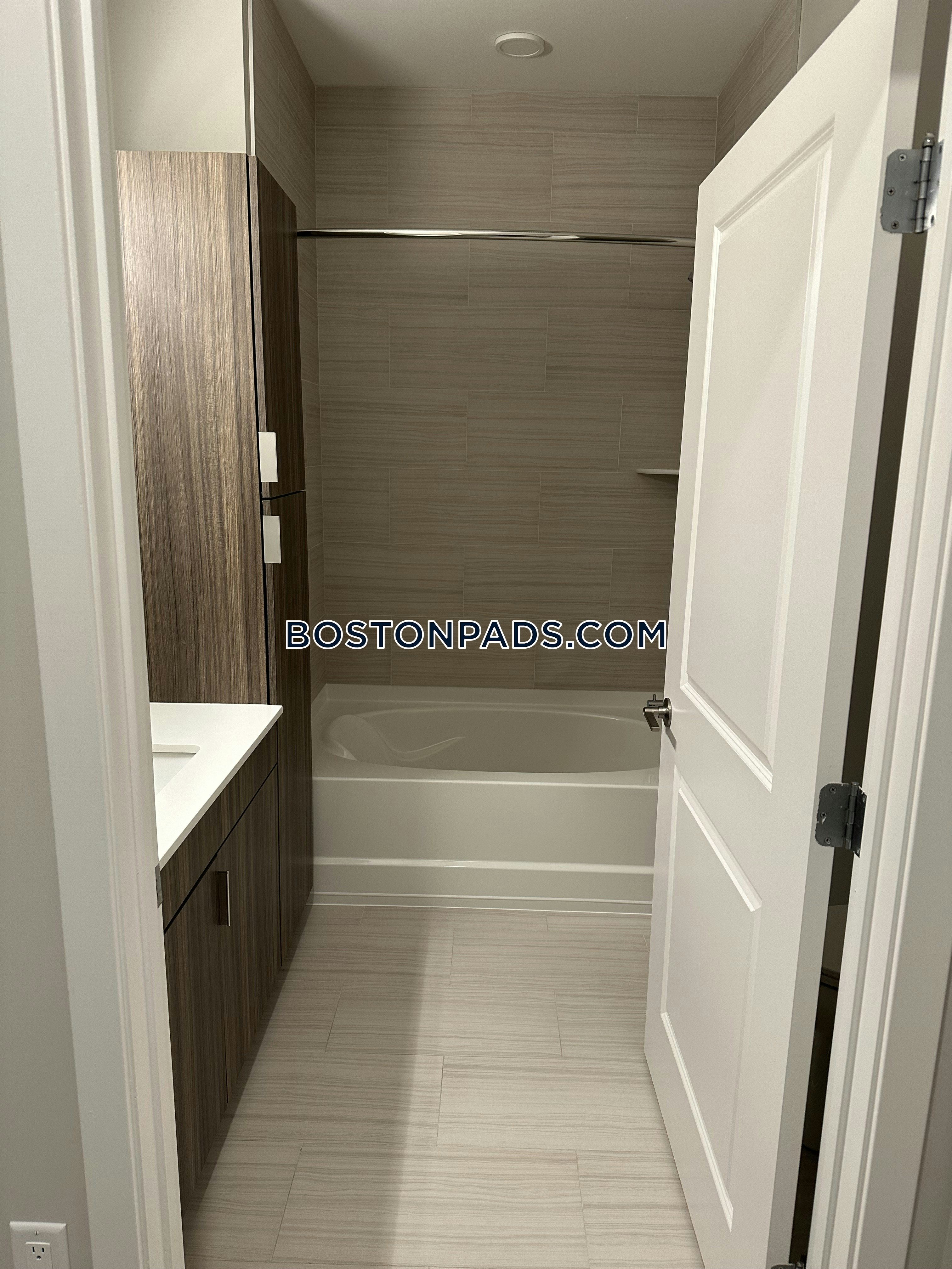 The Emery at Overlook Ridge Photo 41