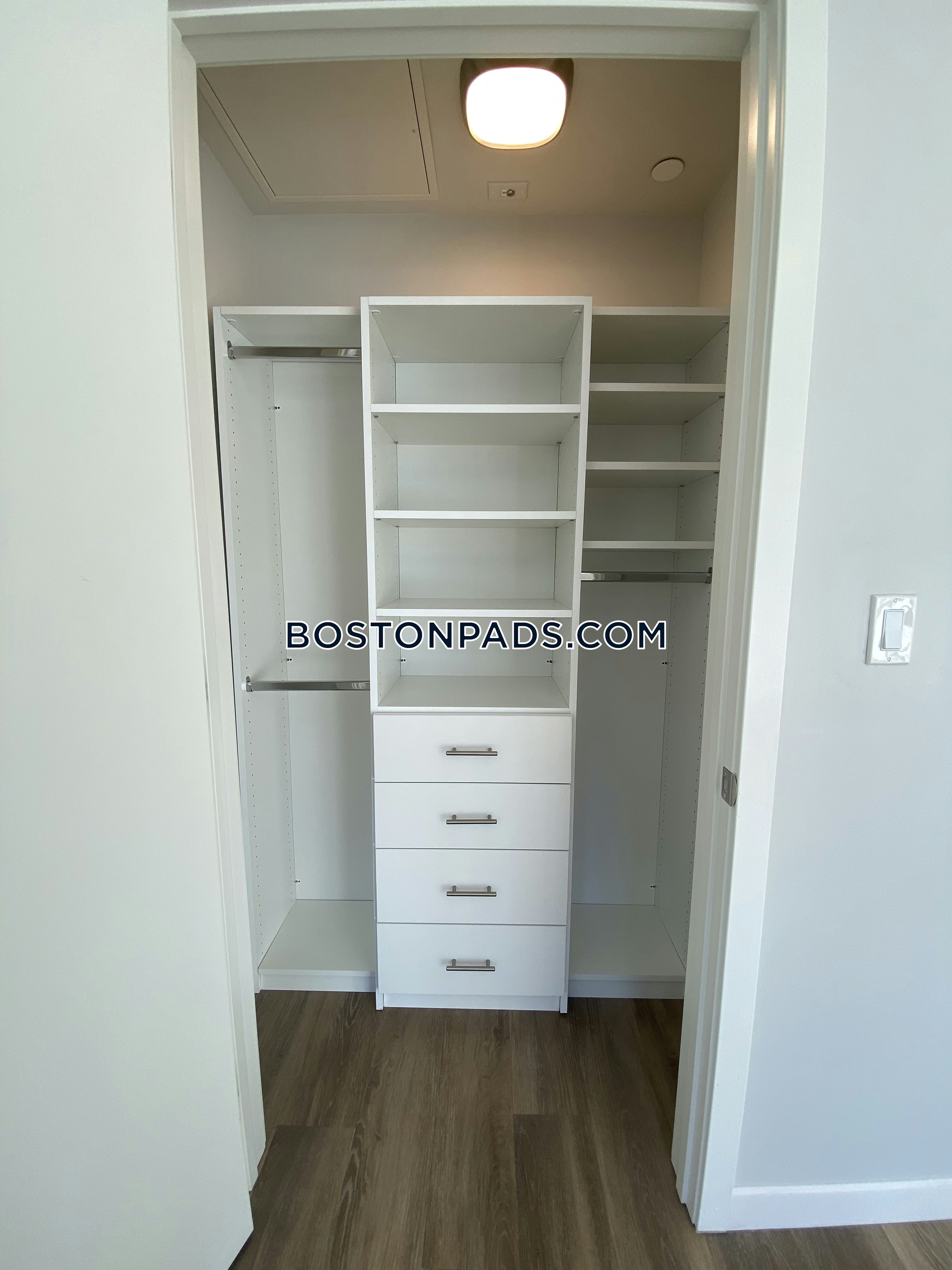 Prism Apartments Photo 35