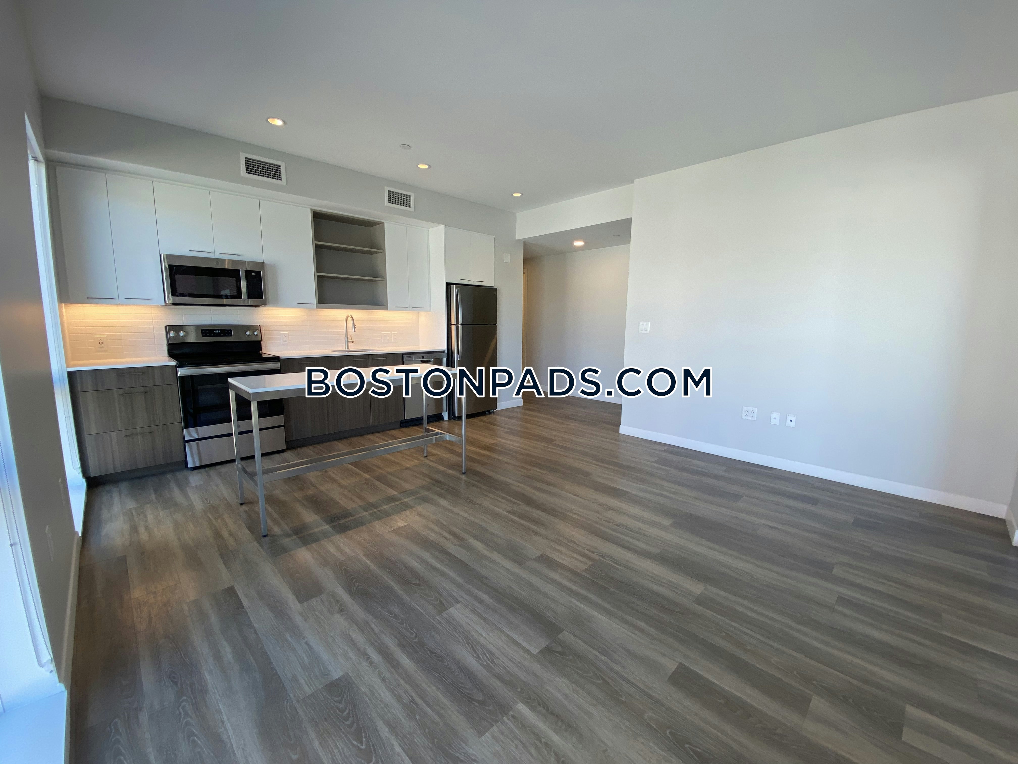 Prism Apartments Photo 24