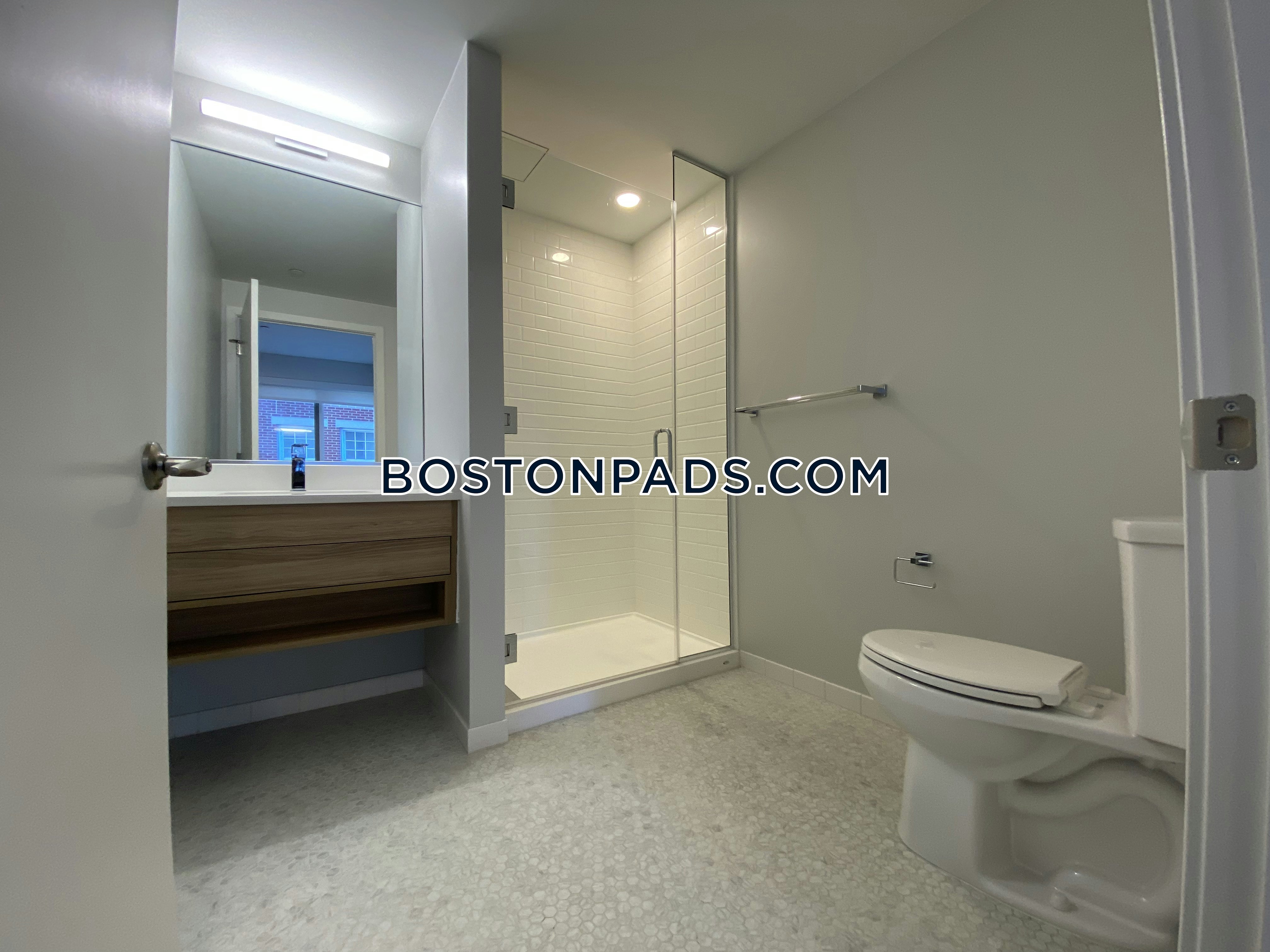 Prism Apartments Photo 18