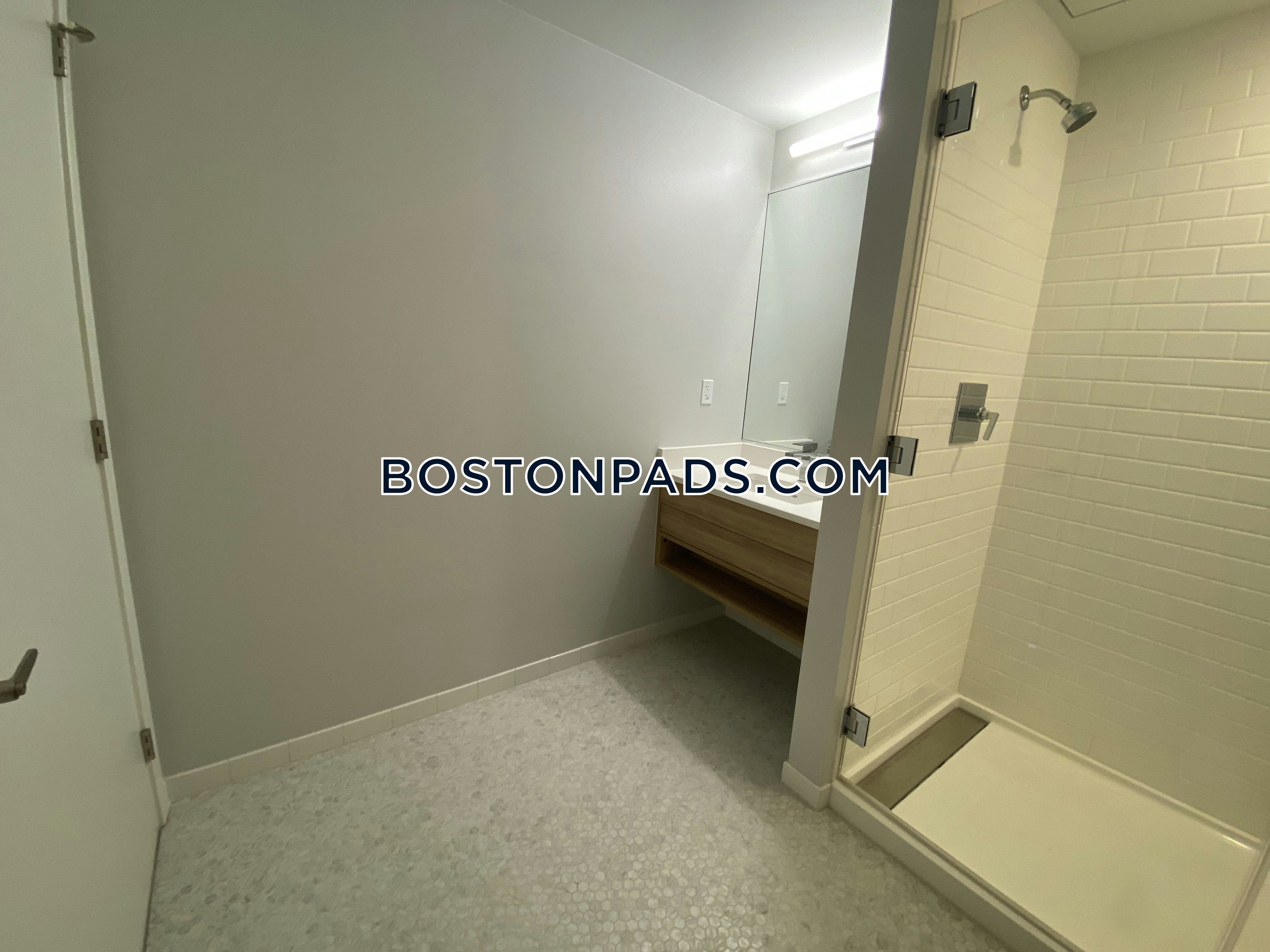 Prism Apartments Photo 23