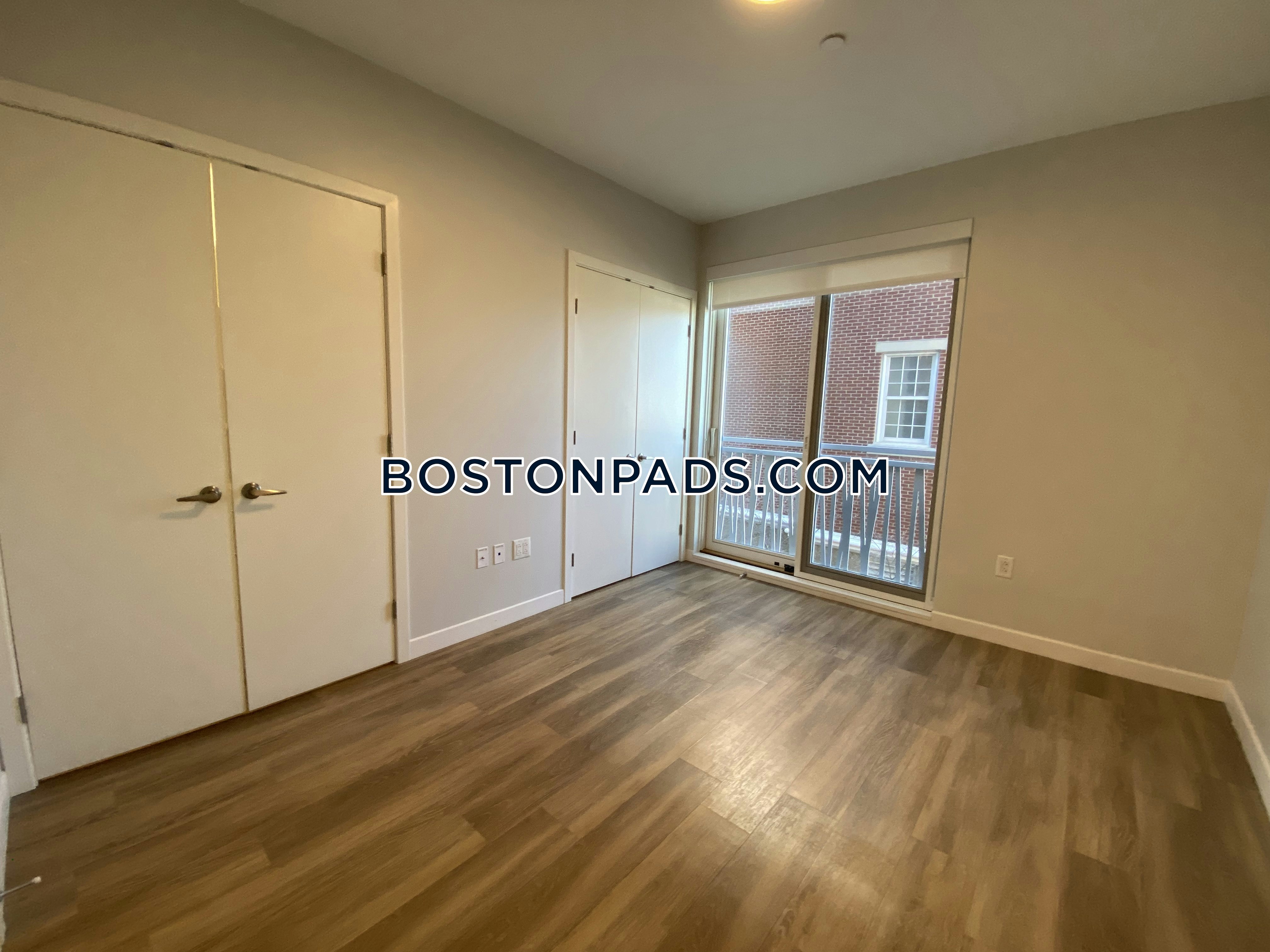 Prism Apartments Photo 2