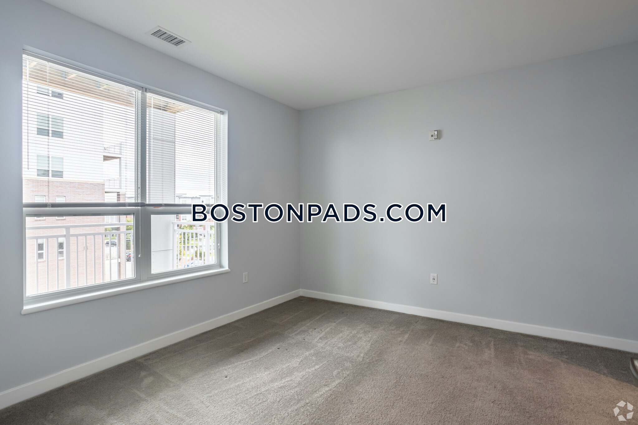 Elevation Apartments at Crown Colony Photo 70