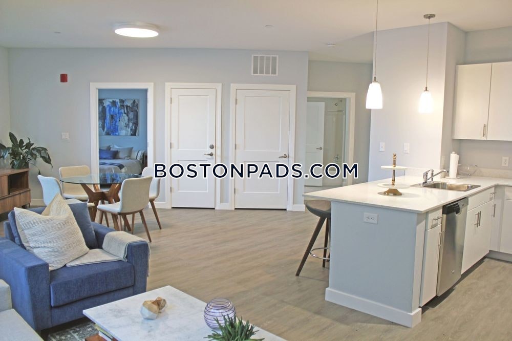 Elevation Apartments at Crown Colony Photo 66