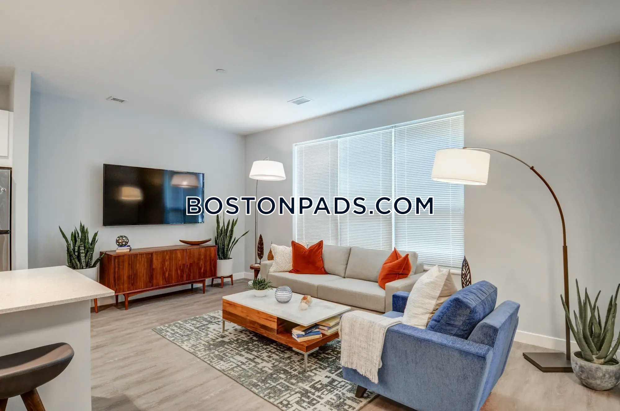 Elevation Apartments at Crown Colony Photo 53