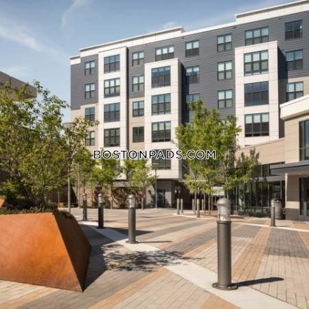 West of Chestnut Photo 8