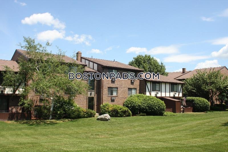 Tudor Glen Village Photo 11