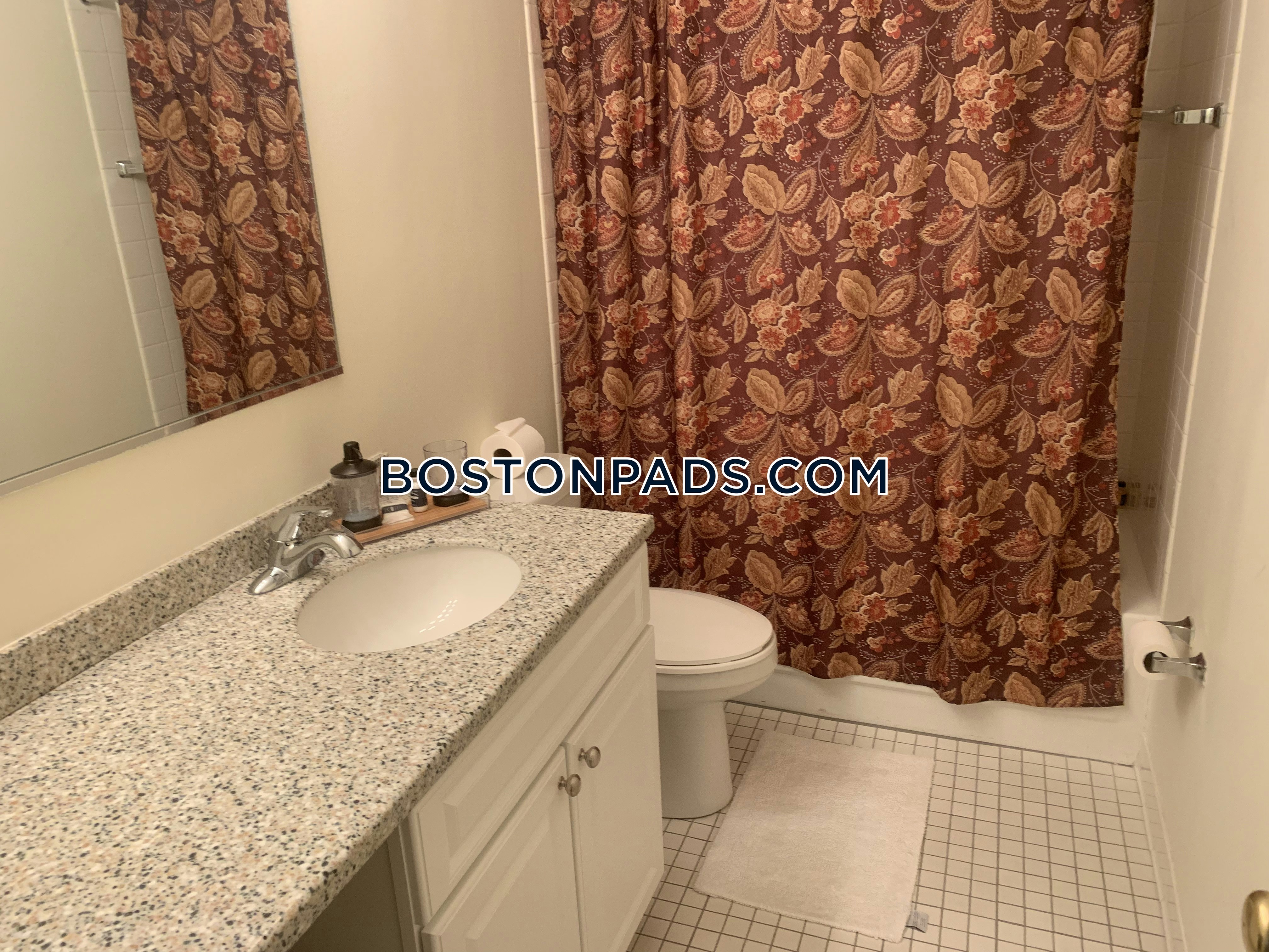 The Greenhouse Apartments Photo 2