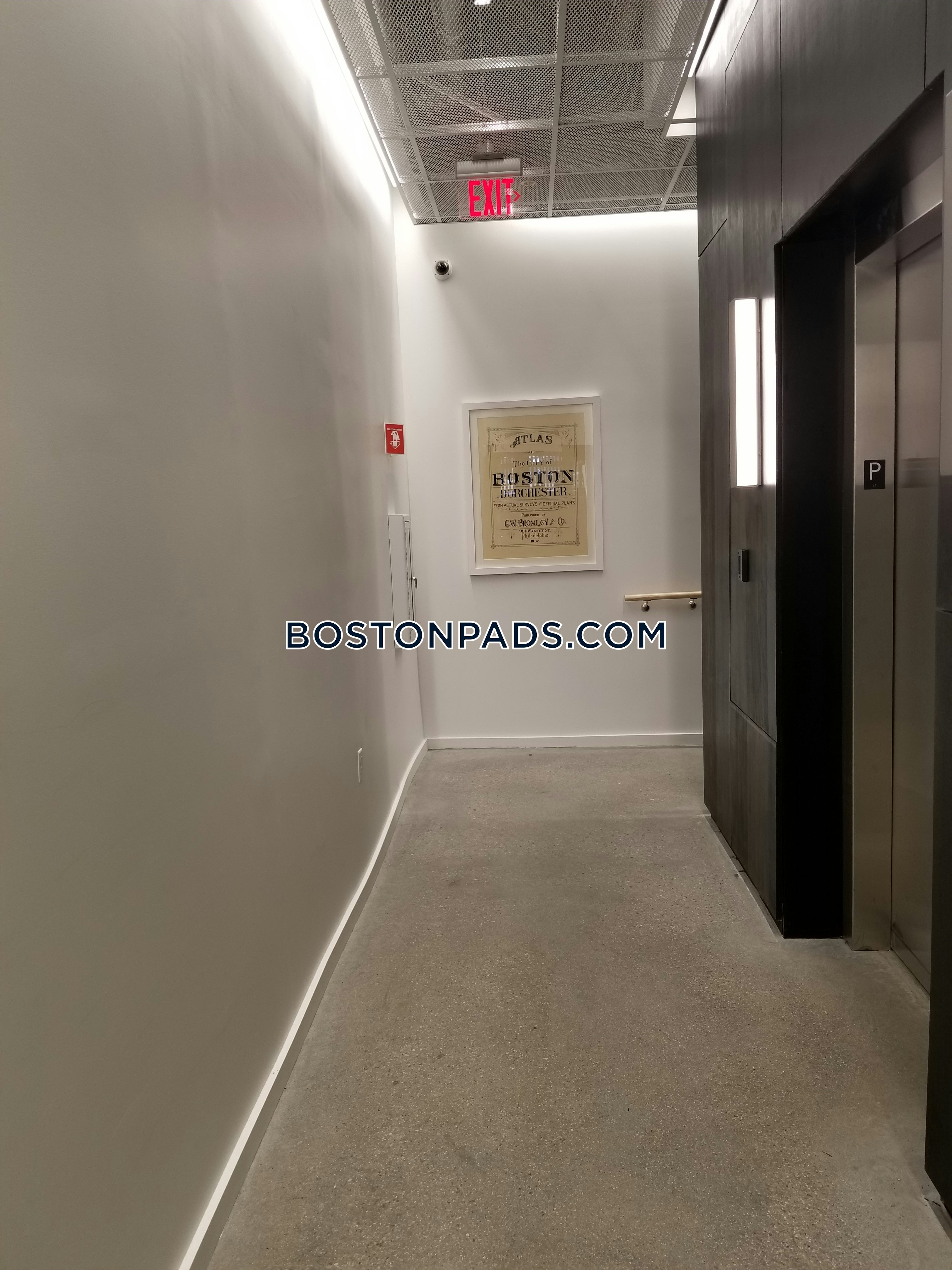 1943 Dot Ave Photo 18