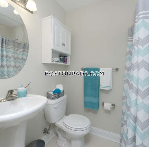 The Commons at Windsor Gardens Photo 59