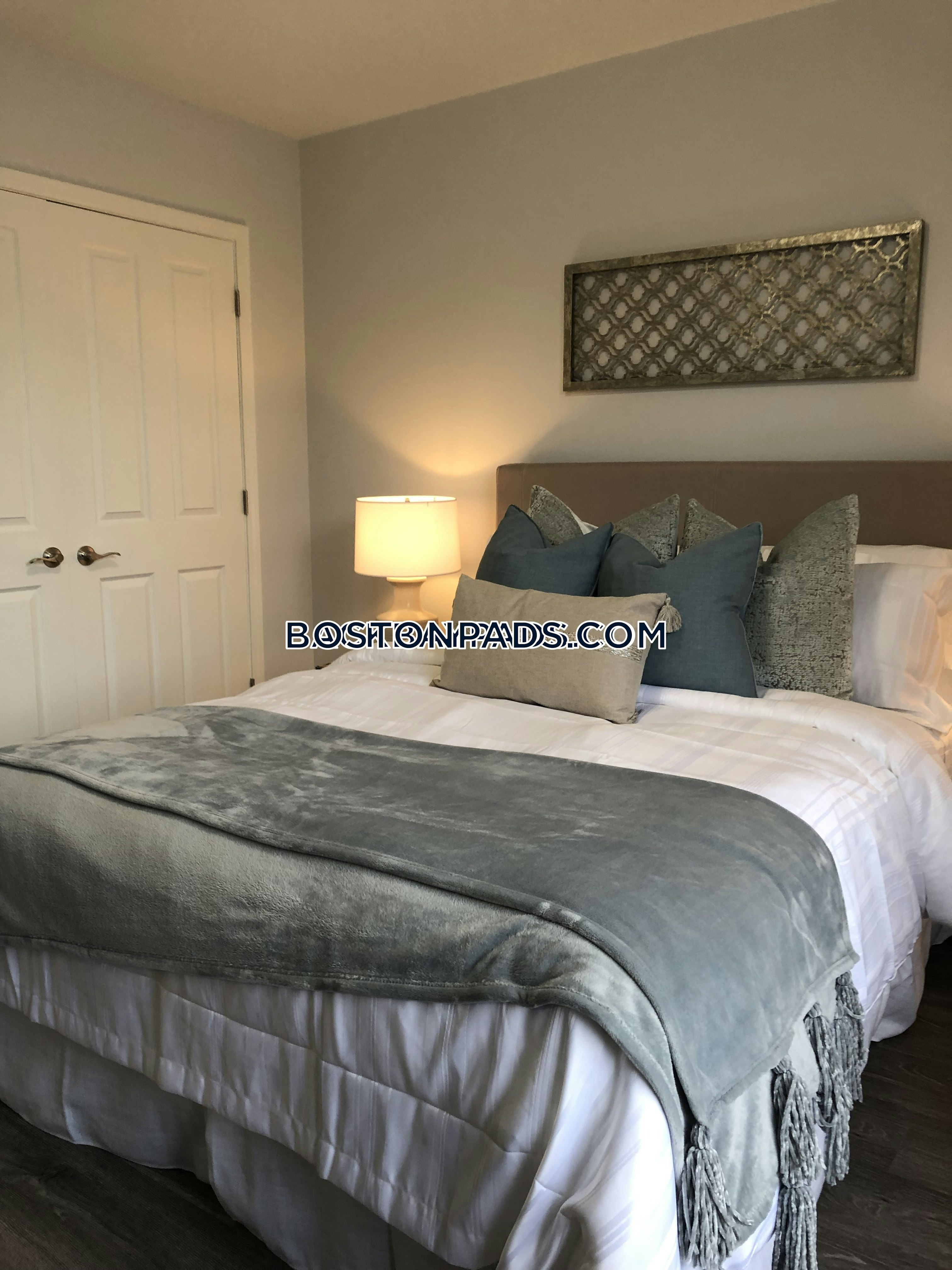 Garrison Square Photo 19